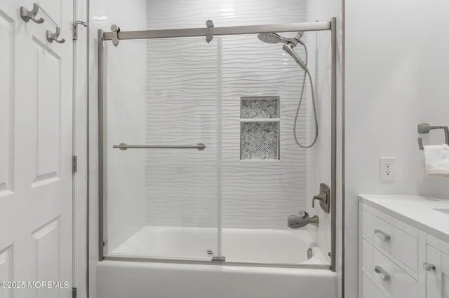 $3,850 | 22 Cooper Avenue, Unit 211, Long Branch, NJ 07740