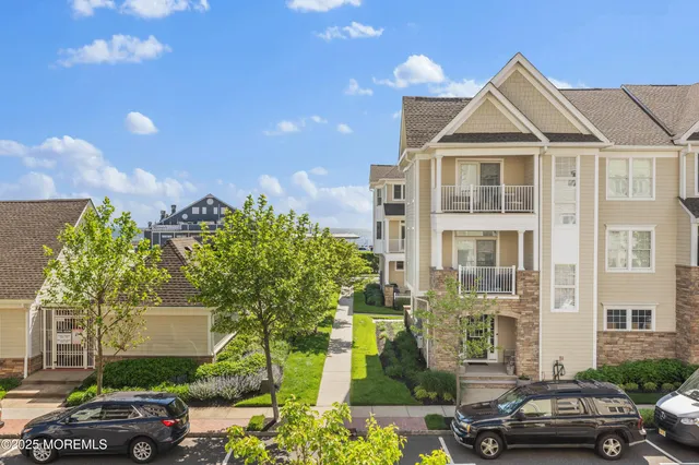 $3,850 | 22 Cooper Avenue, Unit 211, Long Branch, NJ 07740