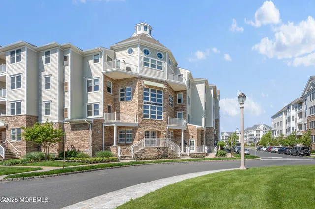 $3,850 | 22 Cooper Avenue, Unit 211, Long Branch, NJ 07740