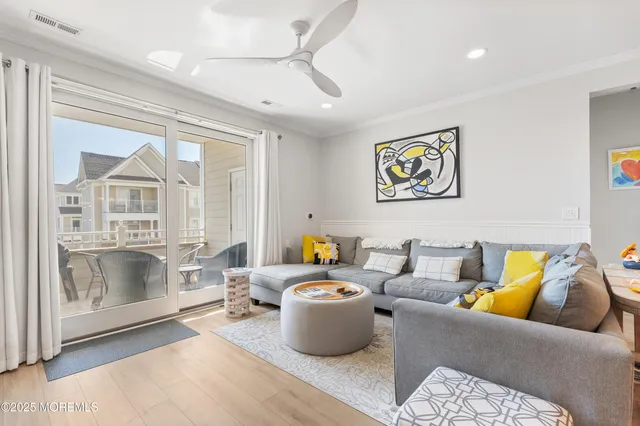 $3,850 | 22 Cooper Avenue, Unit 211, Long Branch, NJ 07740