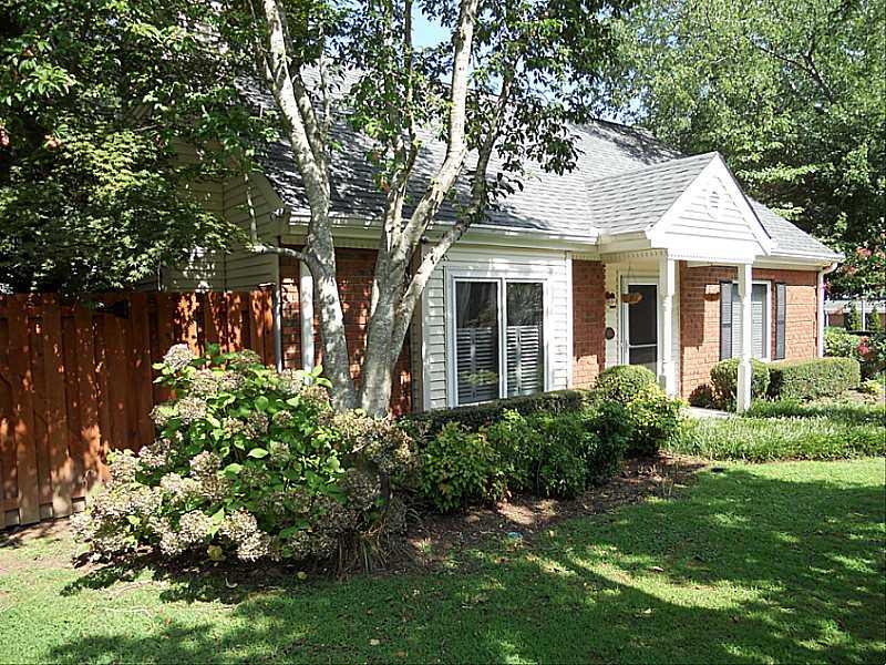 853 Heritage 2, Unit 853 Decatur, GA 30033 - Photo 1 of 1 Exterior Front.