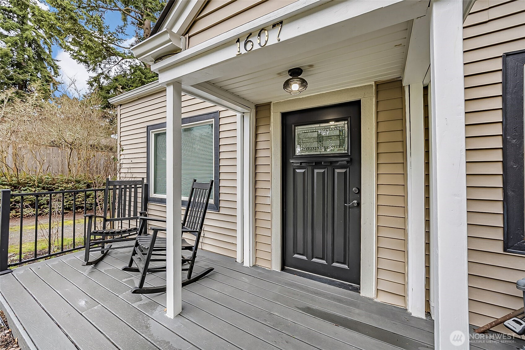 1607 Harrison Street Steilacoom, WA 98388 - Photo 4 of 37 a view of a balcony with furniture