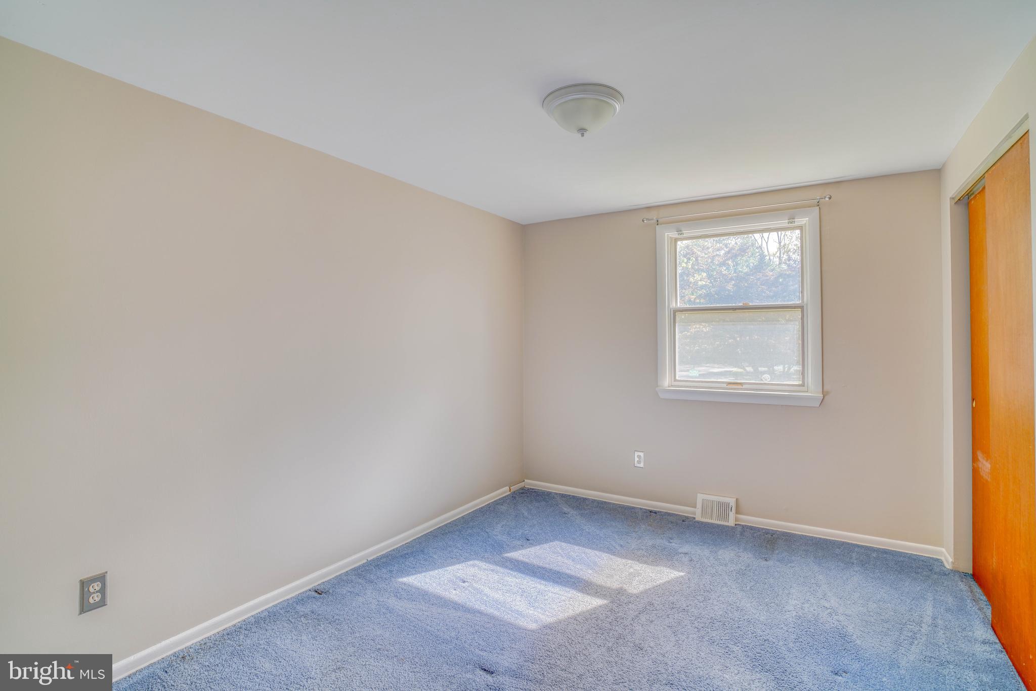 407 Keats Road Huntingdon Valley, PA 19006 - Photo 10 of 26 Bedroom 1