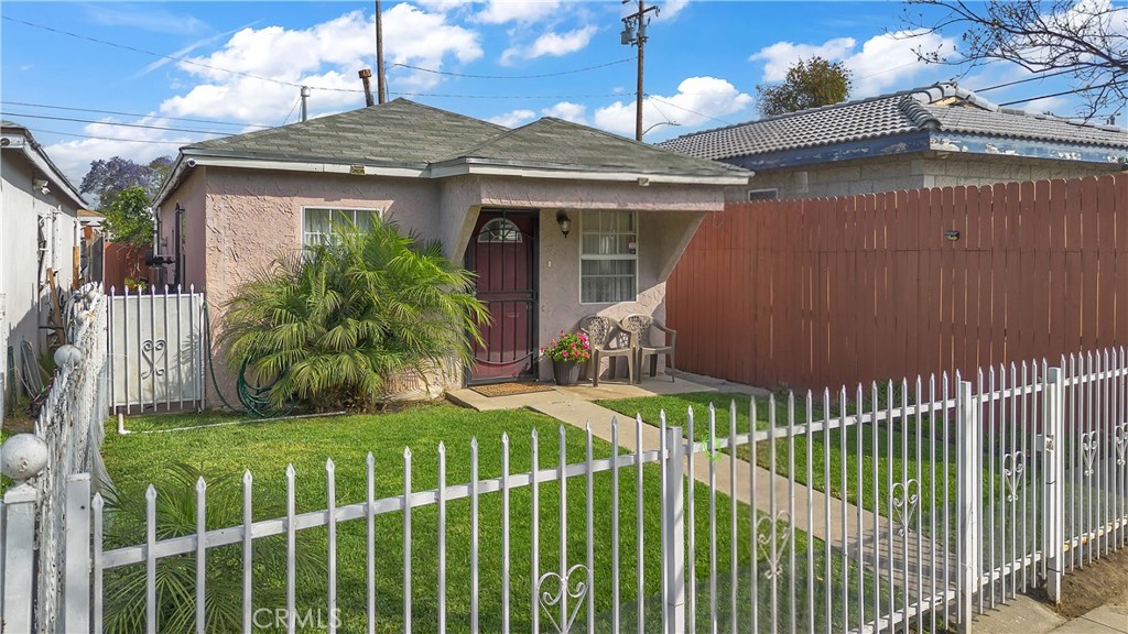 2063 East Knopf Street Compton, CA 90222 - Photo 5 of 25
