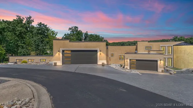 $1,890,000 | 149 Thornwood Circle, Sunrise Beach, MO 65079