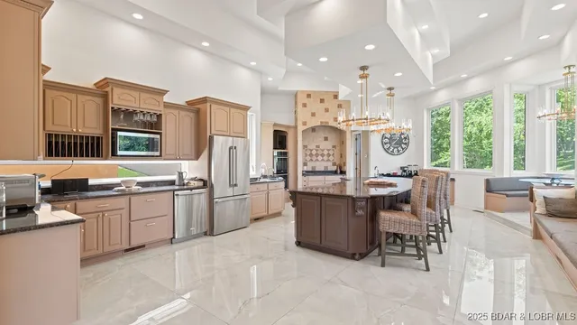 $1,890,000 | 149 Thornwood Circle, Sunrise Beach, MO 65079