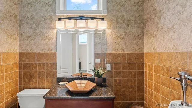 $1,890,000 | 149 Thornwood Circle, Sunrise Beach, MO 65079