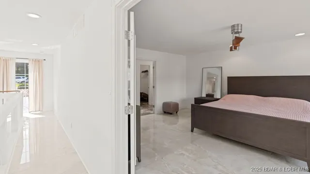 $1,890,000 | 149 Thornwood Circle, Sunrise Beach, MO 65079