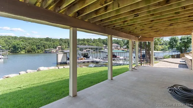 $1,890,000 | 149 Thornwood Circle, Sunrise Beach, MO 65079