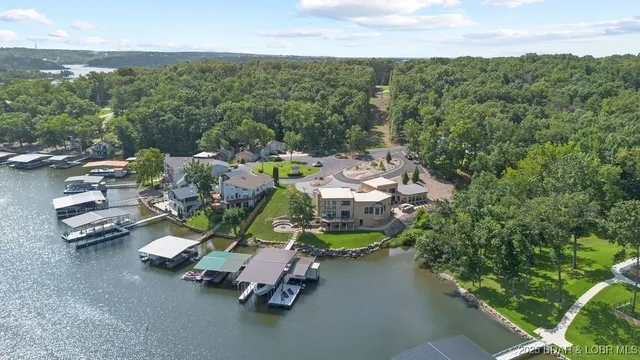 $1,890,000 | 149 Thornwood Circle, Sunrise Beach, MO 65079