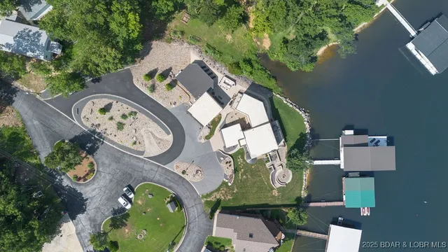 $1,890,000 | 149 Thornwood Circle, Sunrise Beach, MO 65079