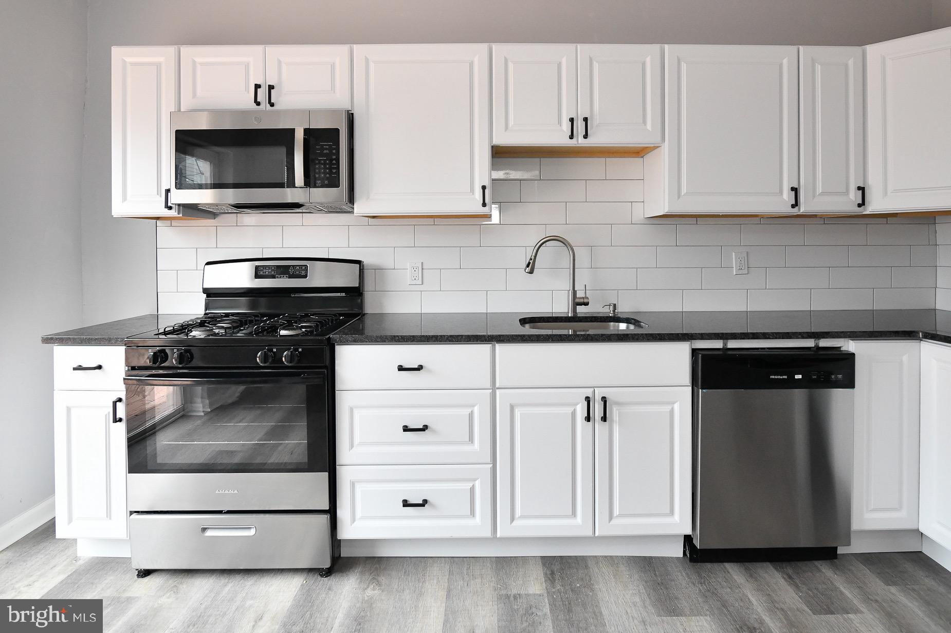 35 Cedar Street Marcus Hook, PA 19061 - Photo 13 of 31