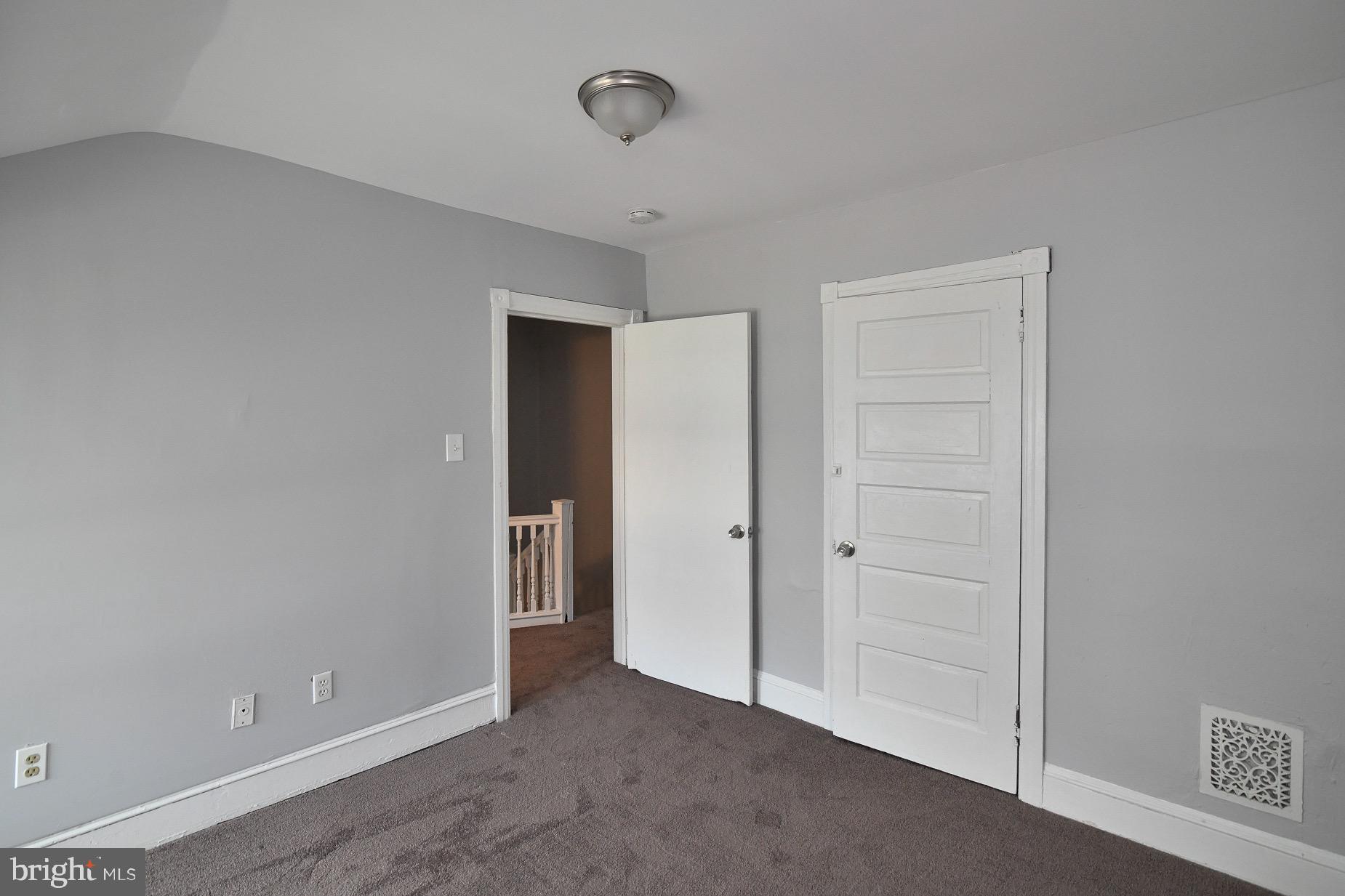 35 Cedar Street Marcus Hook, PA 19061 - Photo 27 of 31