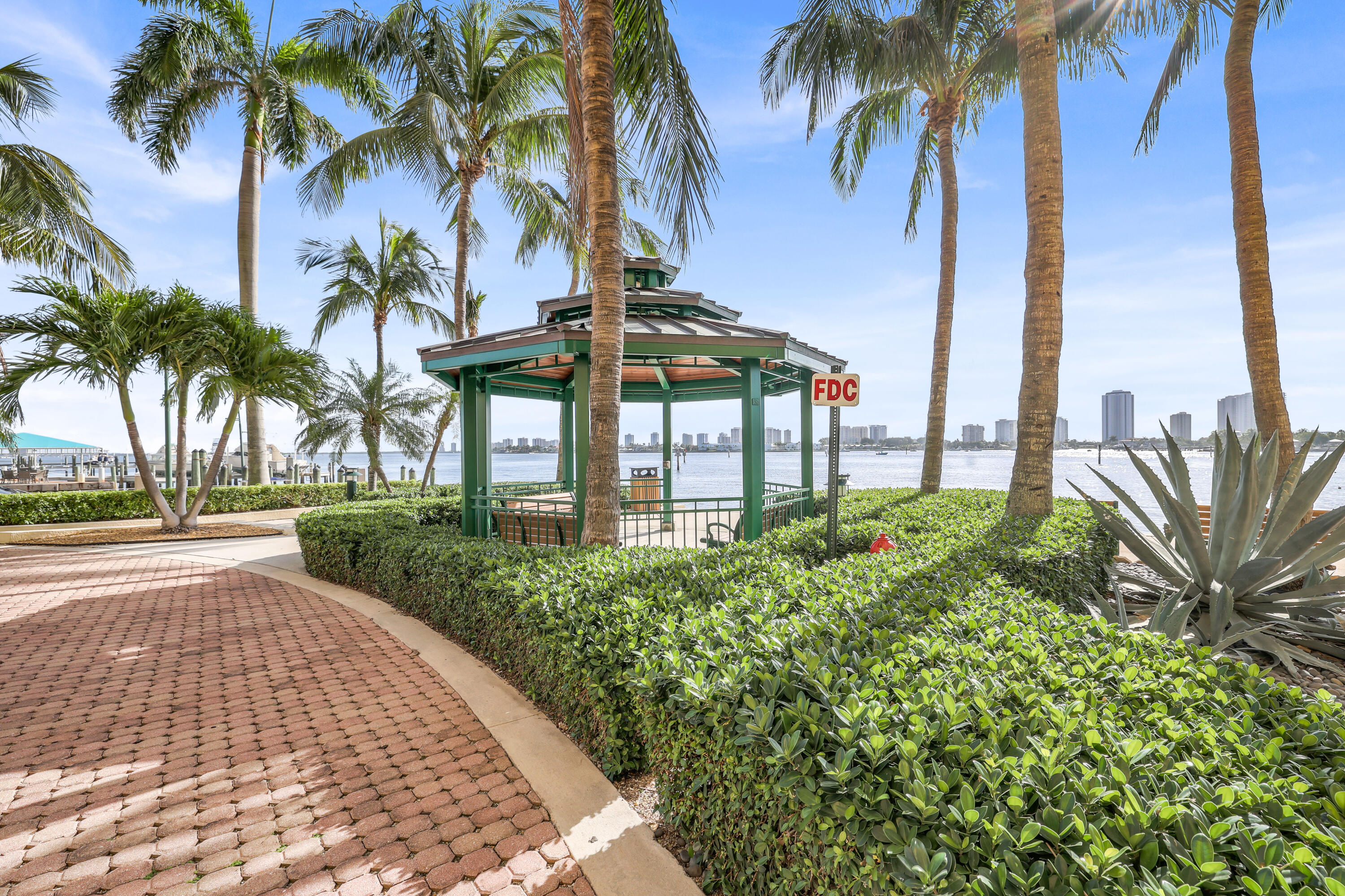 2640 Lake Shore Drive, Unit 1510 Riviera Beach, FL 33404 - Photo 37 of 52 a view of a backyard