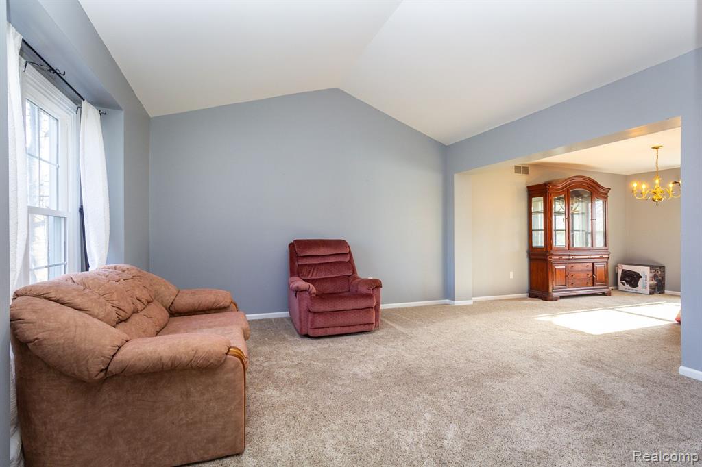 1582 Nadine Rochester Hills, MI 48307 - Photo 8 of 58