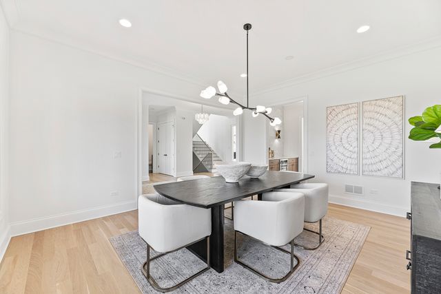 $3,750,000 | 1959 Windridge Drive, Lake Forest, IL 60045