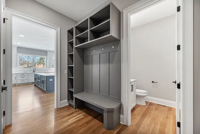 $3,750,000 | 1959 Windridge Drive, Lake Forest, IL 60045