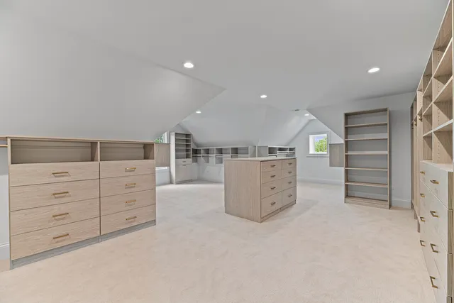 $3,750,000 | 1959 Windridge Drive, Lake Forest, IL 60045