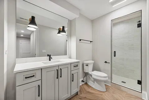 $3,750,000 | 1959 Windridge Drive, Lake Forest, IL 60045