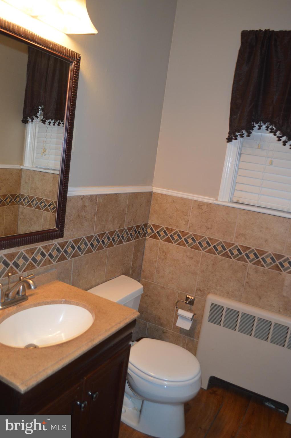 110 East Broad Street Reading, PA 19607 - Photo 23 of 41 1st floor bathroom