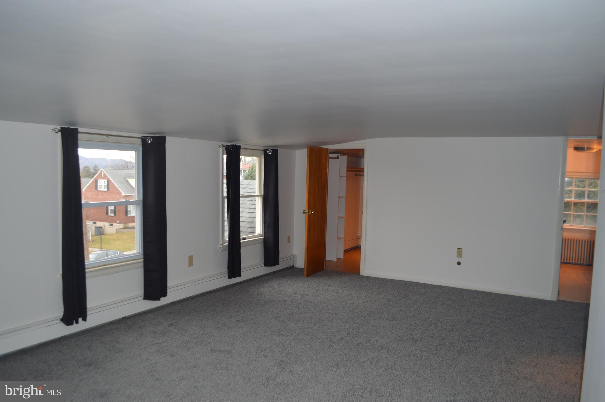 110 East Broad Street Reading, PA 19607 - Photo 27 of 41 2nd floor master suit