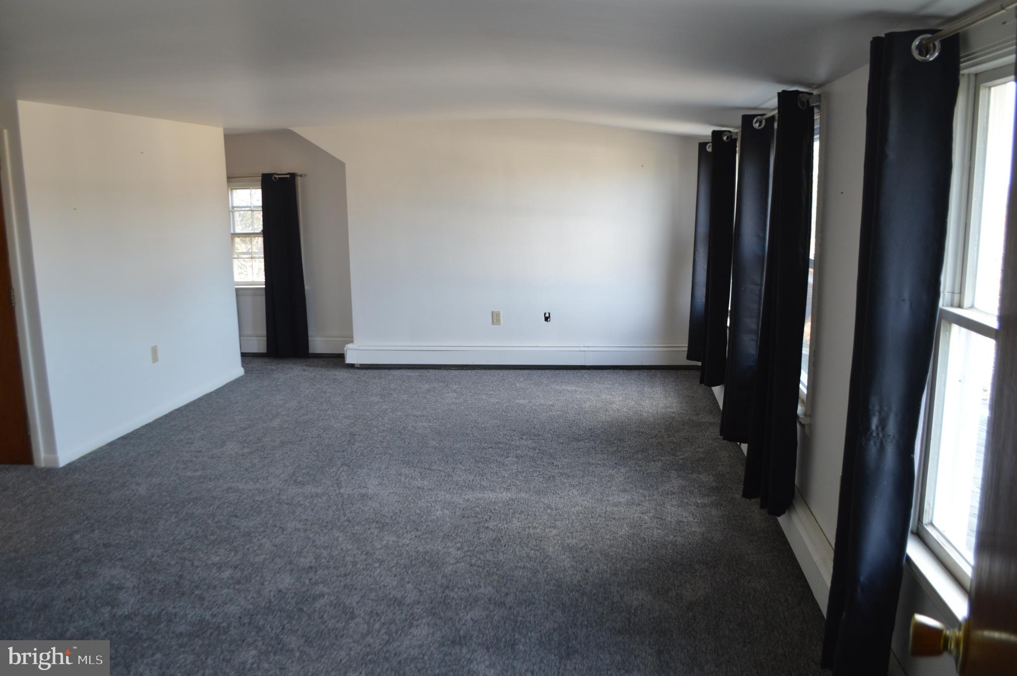 110 East Broad Street Reading, PA 19607 - Photo 28 of 41 2nd floor master suit