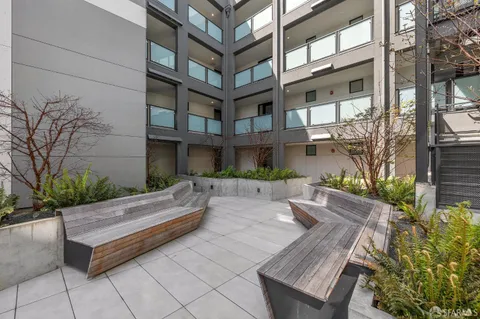 $949,000 | 580 Hayes Street, Unit 407, San Francisco, CA 94102