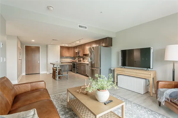 $3,000 | 205 Lakeshore Drive, Unit 508, Canandaigua City, NY 14424