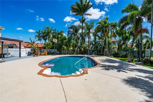 $765,000 | 13790 Southwest 174th Street, Miami, FL 33177
