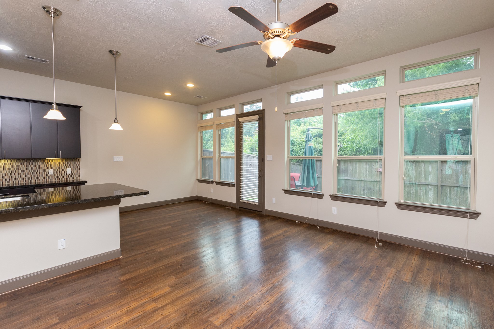 87 Aventura Place Spring, TX 77389 - Photo 21 of 32 Gallery Image 21