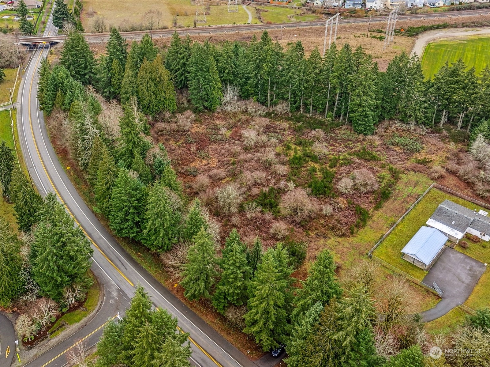 7410 Rainier Road Southeast Olympia, WA 98513 - Photo 4 of 7 Gallery Image 4