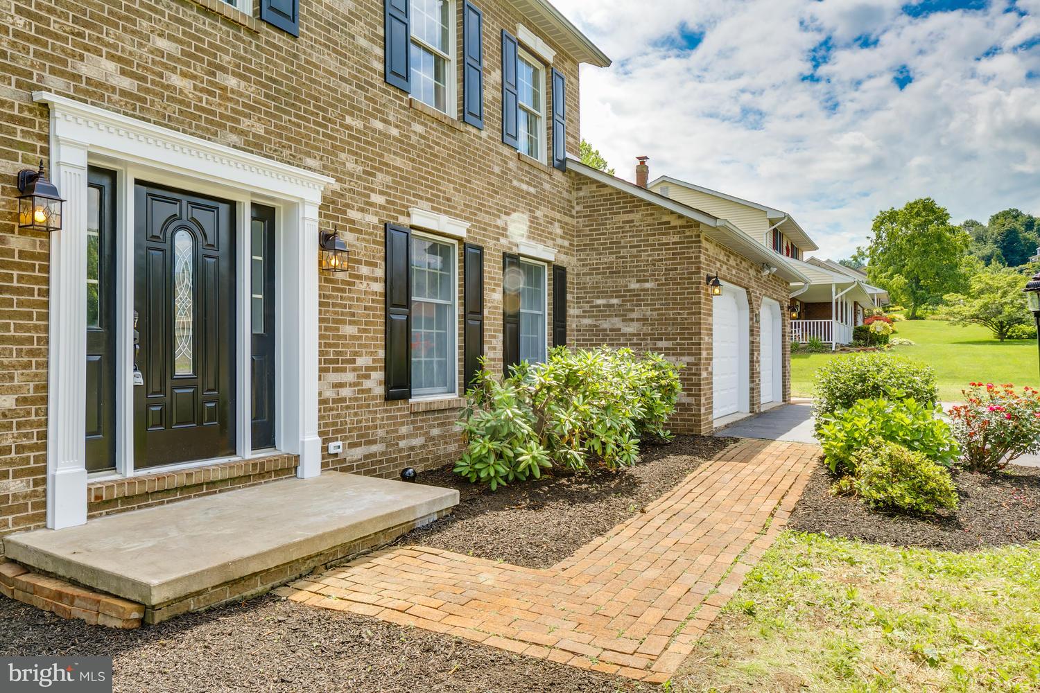 1038 Woodridge Road Red Lion, PA 17356 - Photo 9 of 45 Gallery Image 9