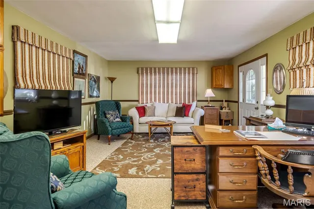 $749,900 | 347 Roller Road, St. Clair, MO 63077