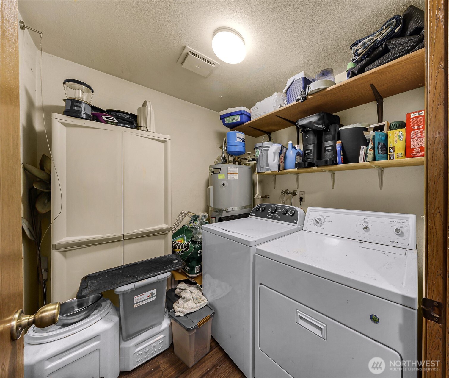 1730 Southwest 318th Place, Unit 39D Federal Way, WA 98023 - Photo 20 of 36 a storage room with washer and dryer