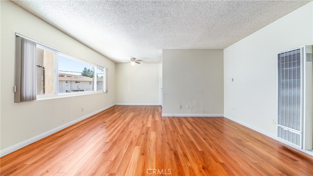 6045 Hazelhurst Place, Unit 7 North Hollywood, CA 91606 - Photo 6 of 12
