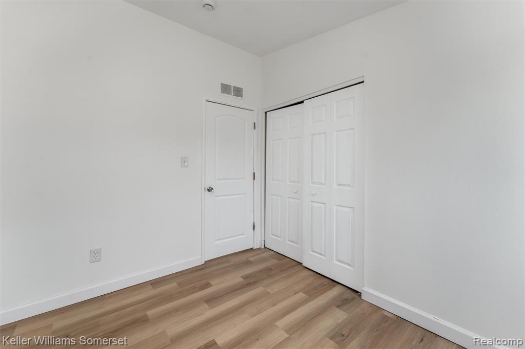 29015 York Street Inkster, MI 48141 - Photo 14 of 25