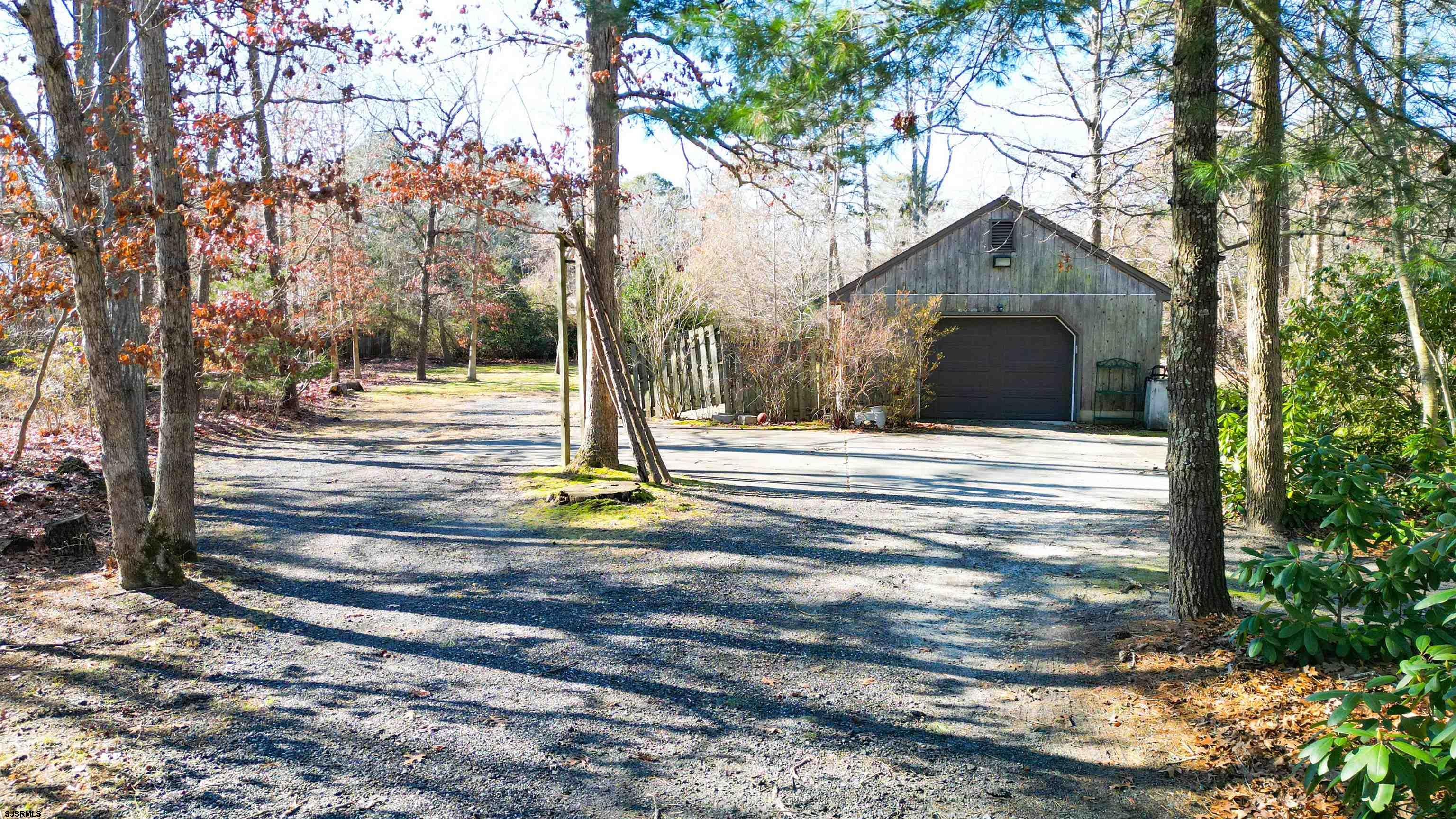 3 School House Road Egg Harbor Township, NJ 08234 - Photo 48 of 56 a view of yard with tree s