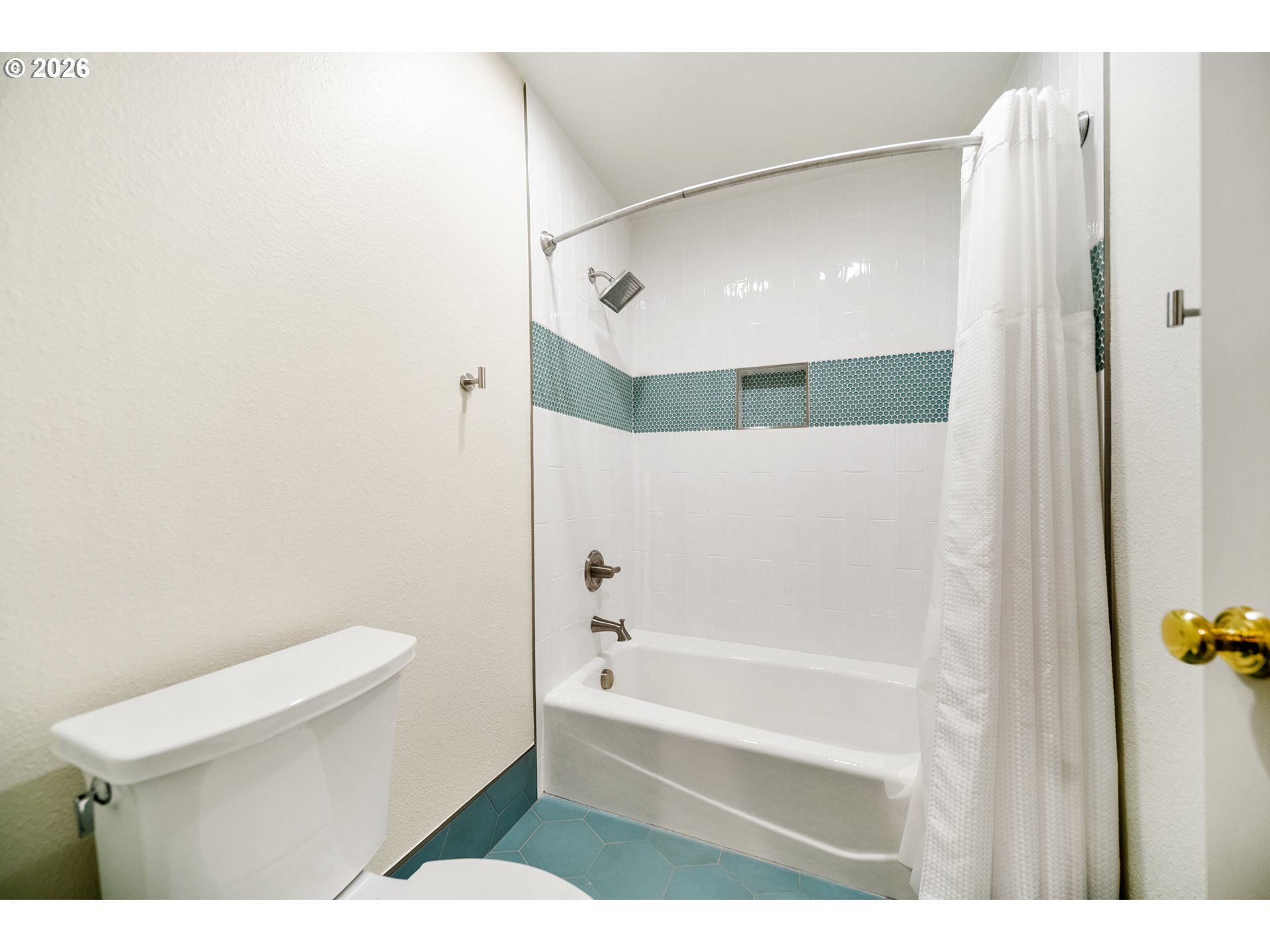 4304 Southeast Augusta Loop Gresham, OR 97080 - Photo 29 of 46 Bathroom