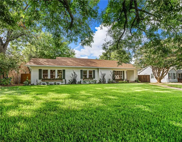 $450,000 | 2617 Pine Avenue, Waco, TX 76708