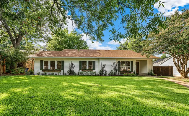 $450,000 | 2617 Pine Avenue, Waco, TX 76708
