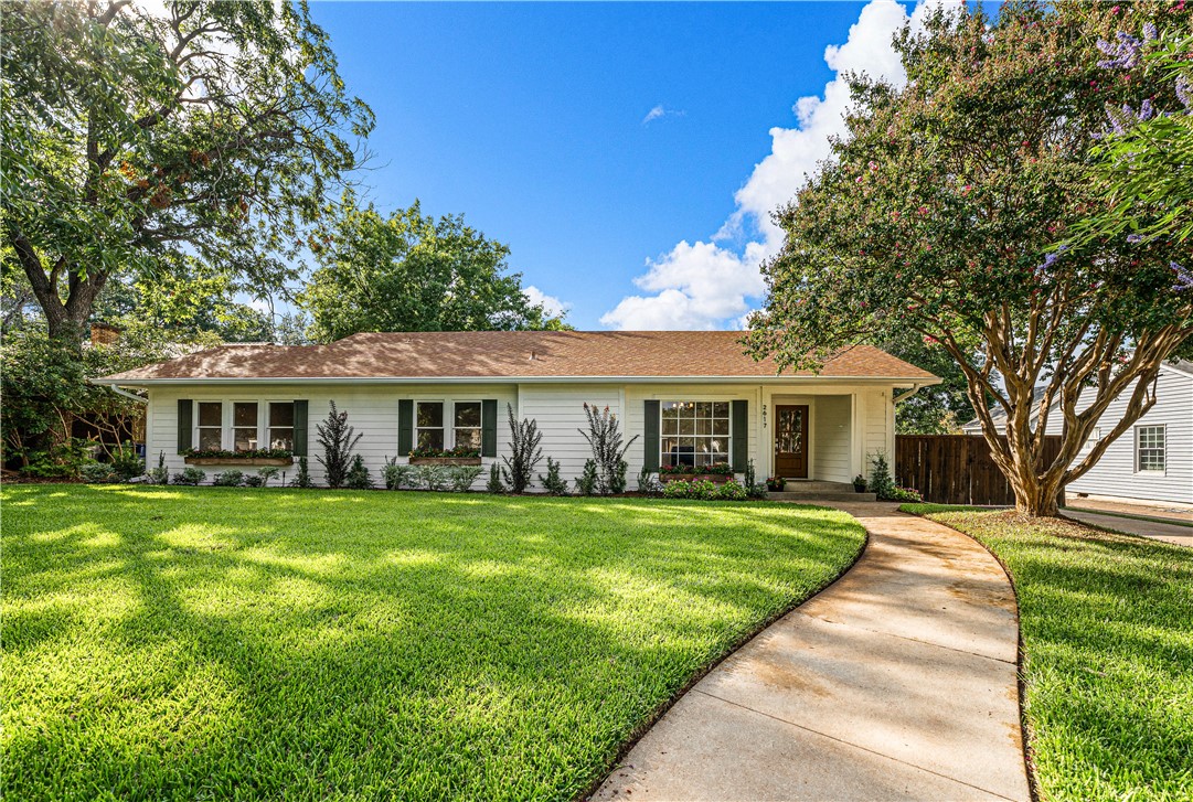2617 Pine Avenue Waco, TX 76708 - Photo 4 of 92