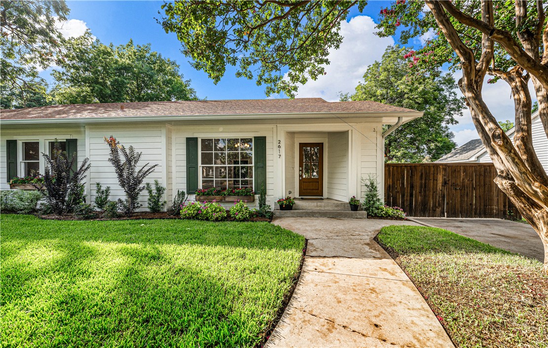 2617 Pine Avenue Waco, TX 76708 - Photo 5 of 92