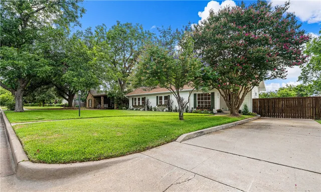 $450,000 | 2617 Pine Avenue, Waco, TX 76708