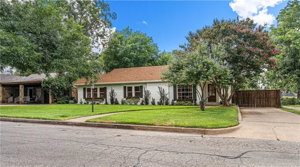 $450,000 | 2617 Pine Avenue, Waco, TX 76708