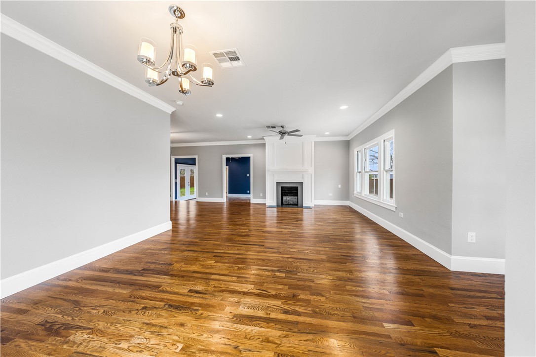 2617 Pine Avenue Waco, TX 76708 - Photo 10 of 92