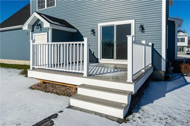 $709,900 | 120 Sherwood Avenue, Warwick, RI 02888