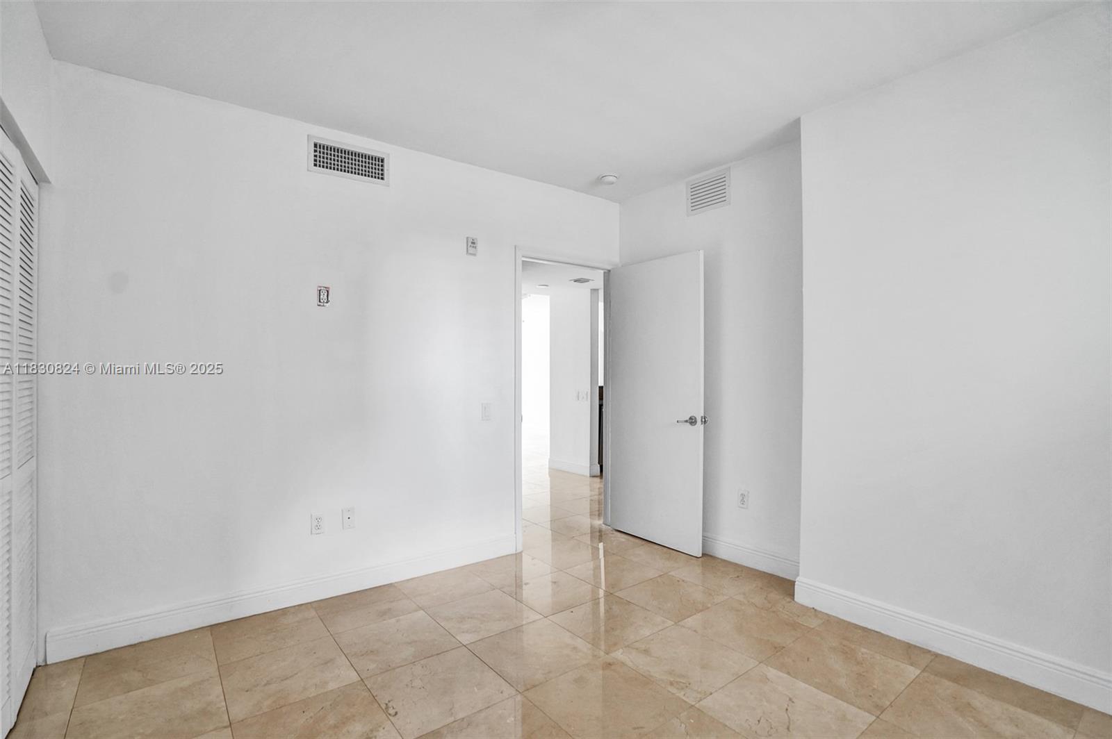 6305 Indian Creek Drive, Unit 3B Miami Beach, FL 33141 - Photo 15 of 28