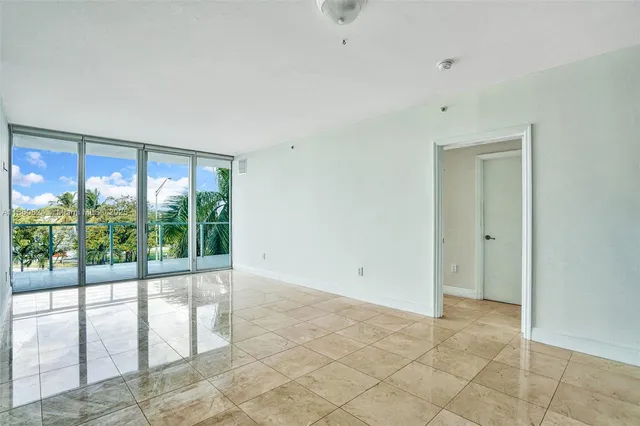$499,000 | 6305 Indian Creek Drive, Unit 3B, Miami Beach, FL 33141