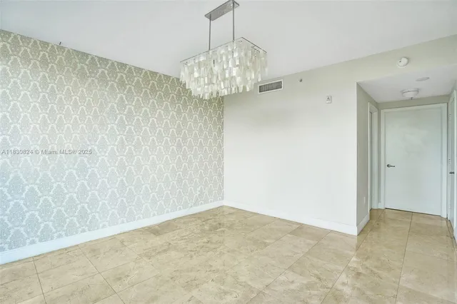 $499,000 | 6305 Indian Creek Drive, Unit 3B, Miami Beach, FL 33141