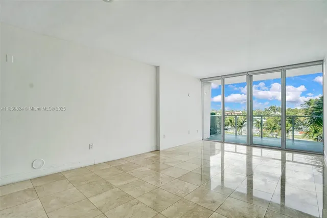 $499,000 | 6305 Indian Creek Drive, Unit 3B, Miami Beach, FL 33141